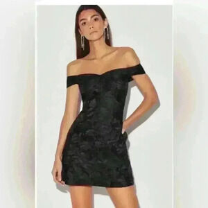 NWT You're All Heart Black Jacquard Satin Off-The-Shoulder Dress Size Medium